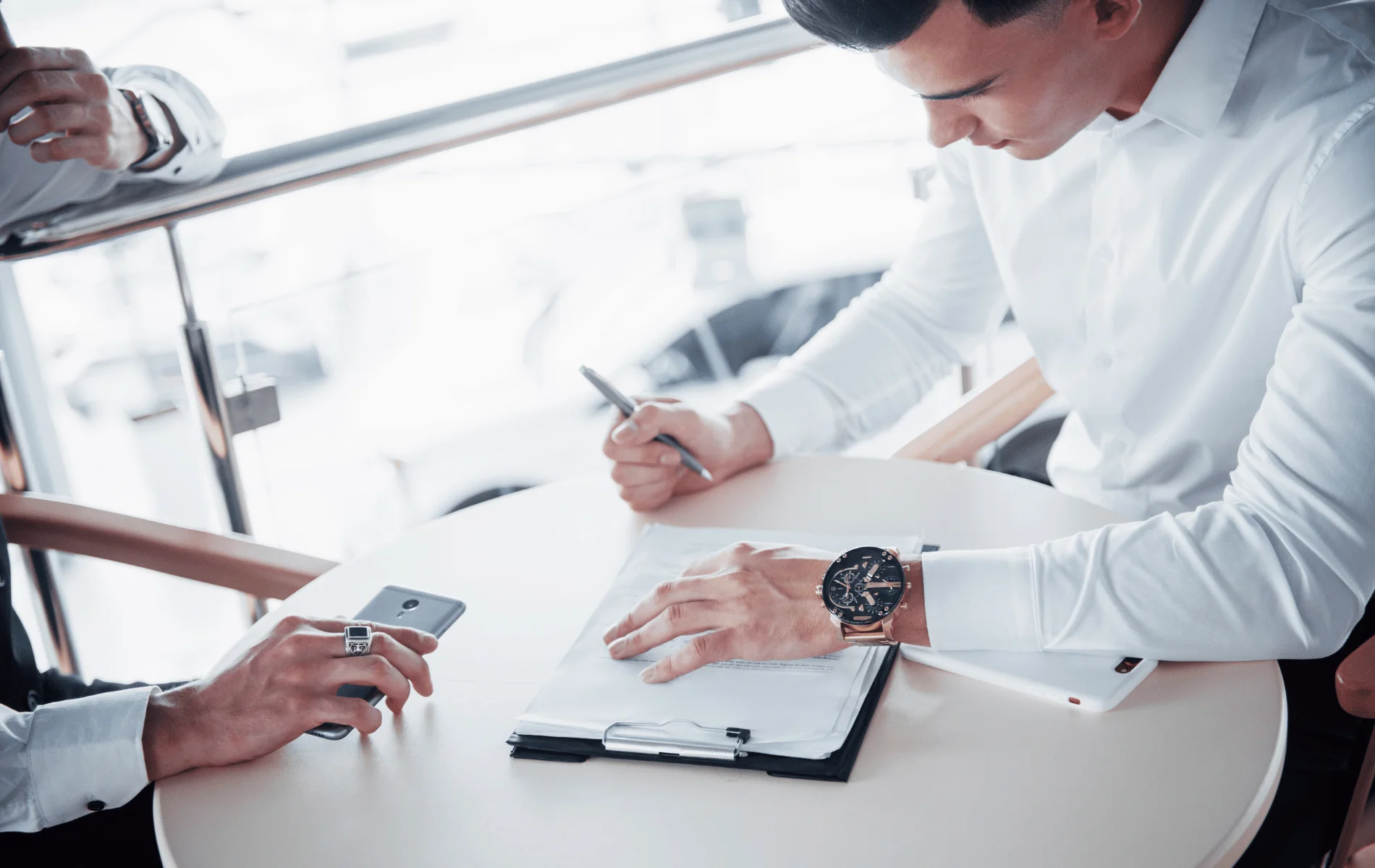 Umowa powierzenia przetwarzania danych osobowych – co powinna zawierać umowa powierzenia?